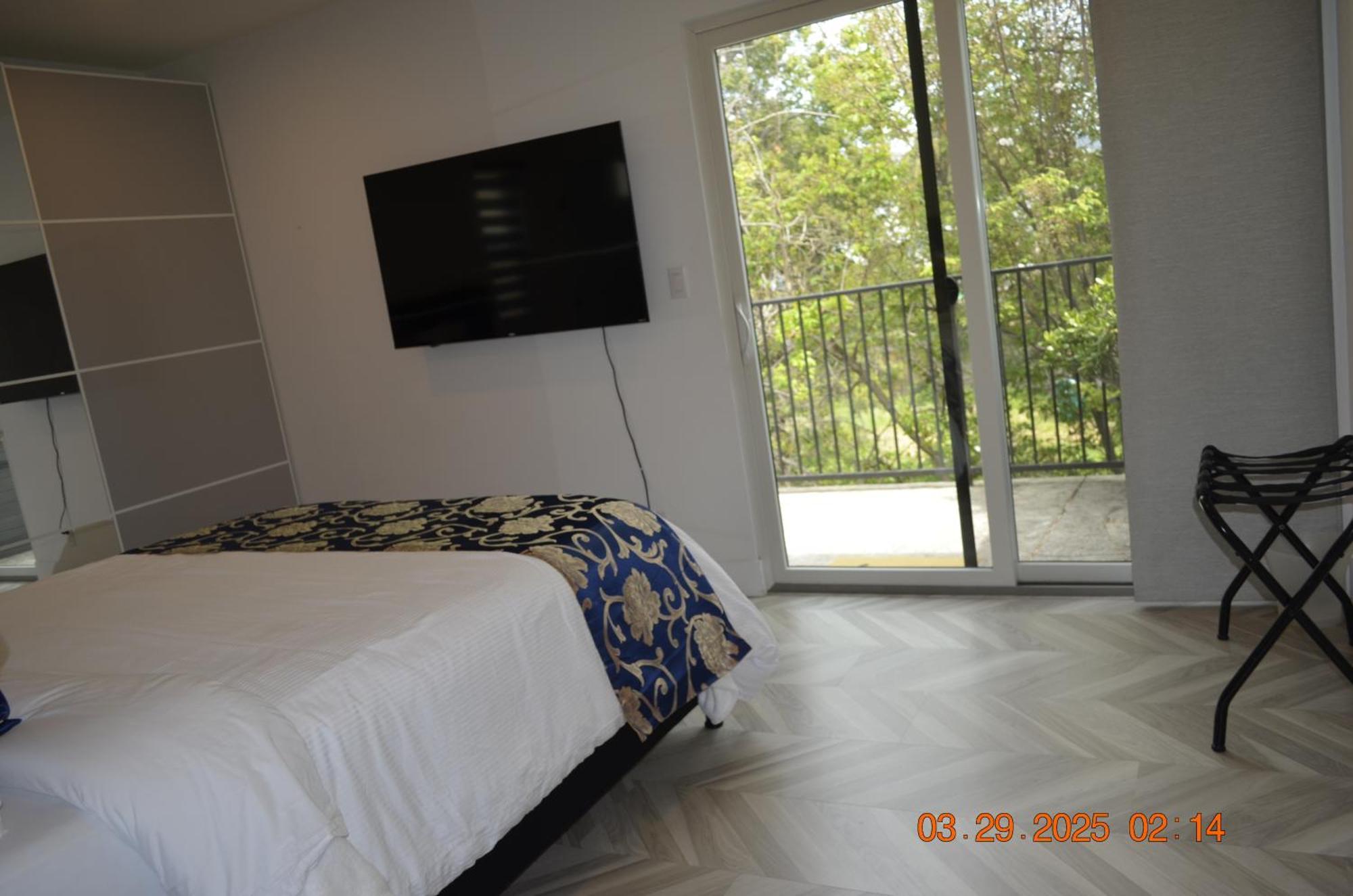 Dimond Abode Vacation Home #2 Oakland Dimond District Екстер'єр фото